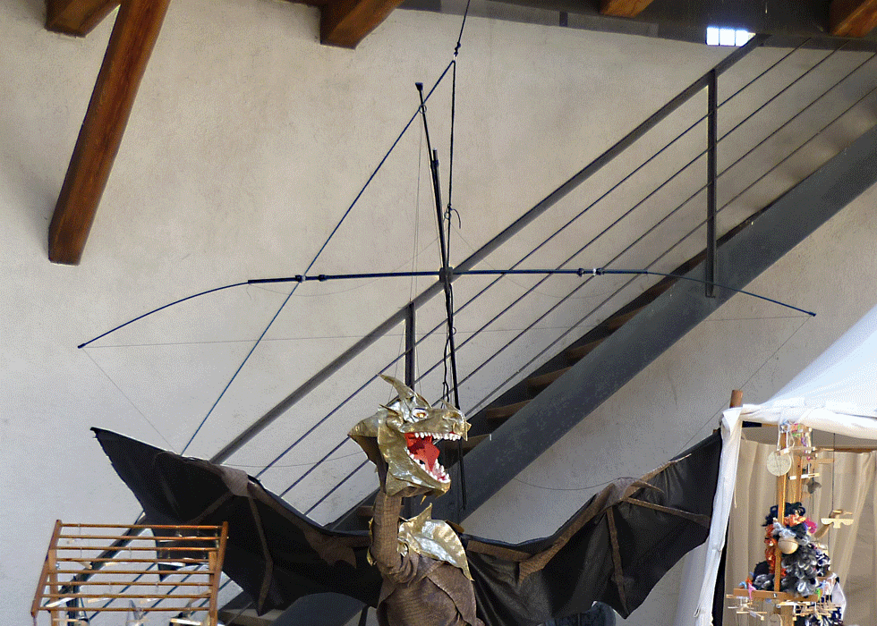 Marionettendrache Spielkreuz