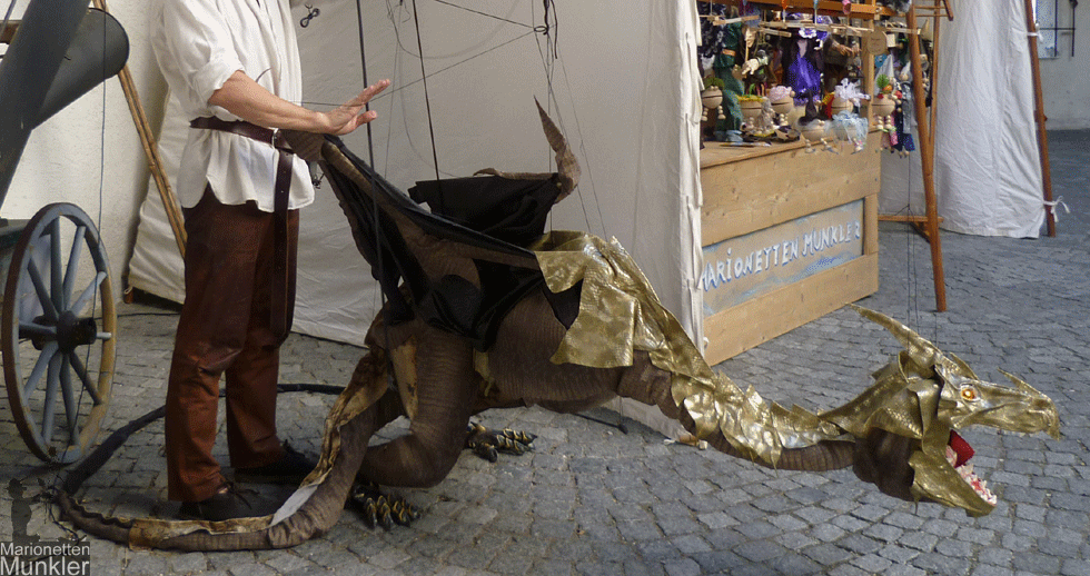 Umzug mit Drache Vorbereitung