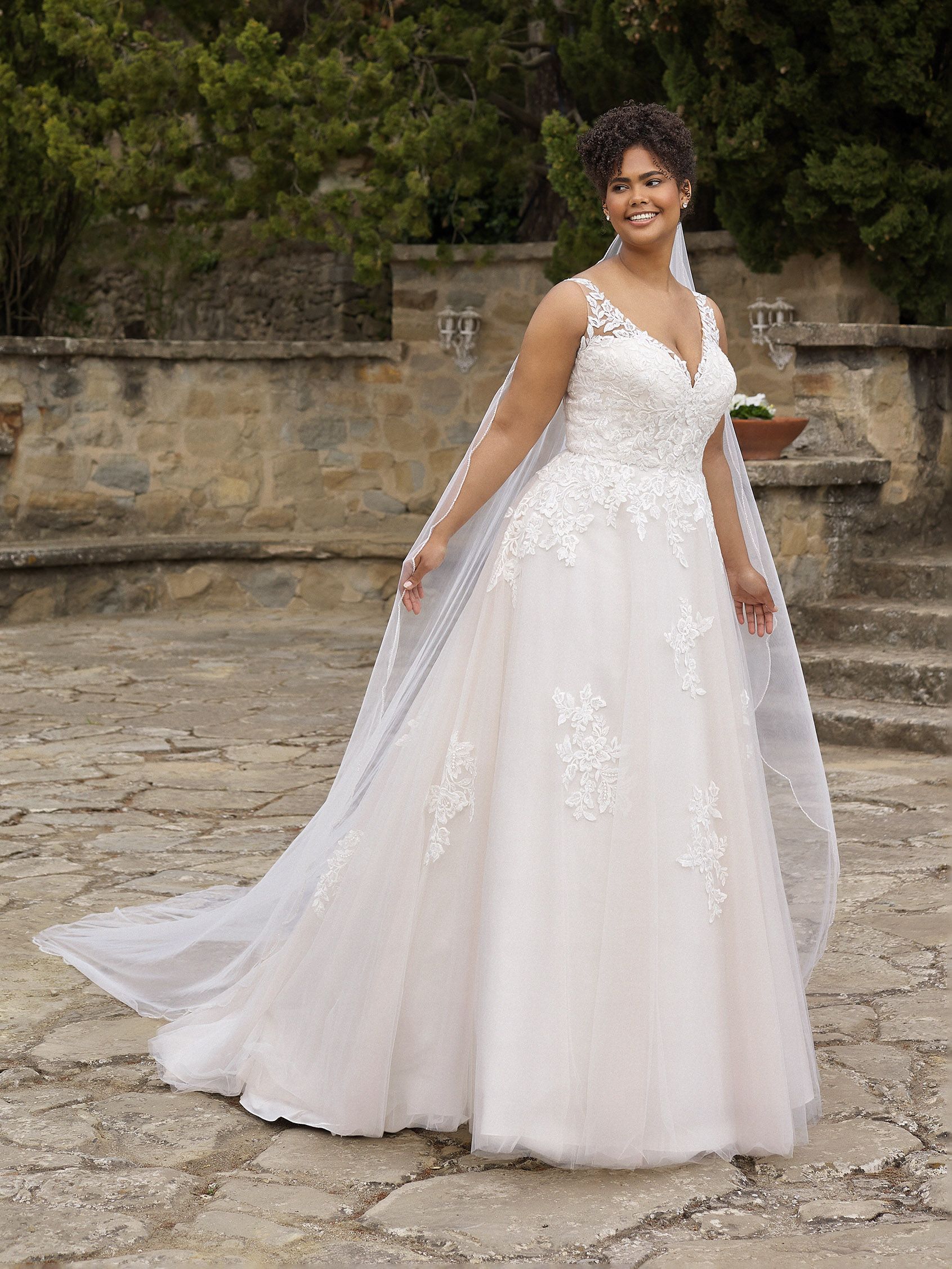 Robe de mariée grande taille dentelle trapeze