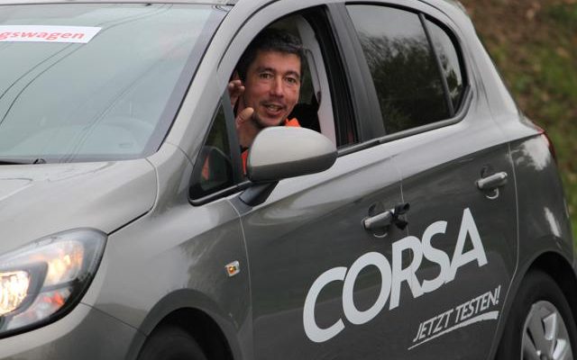 Marco im Betreuer Wagen Marco im Betreuer Wagen