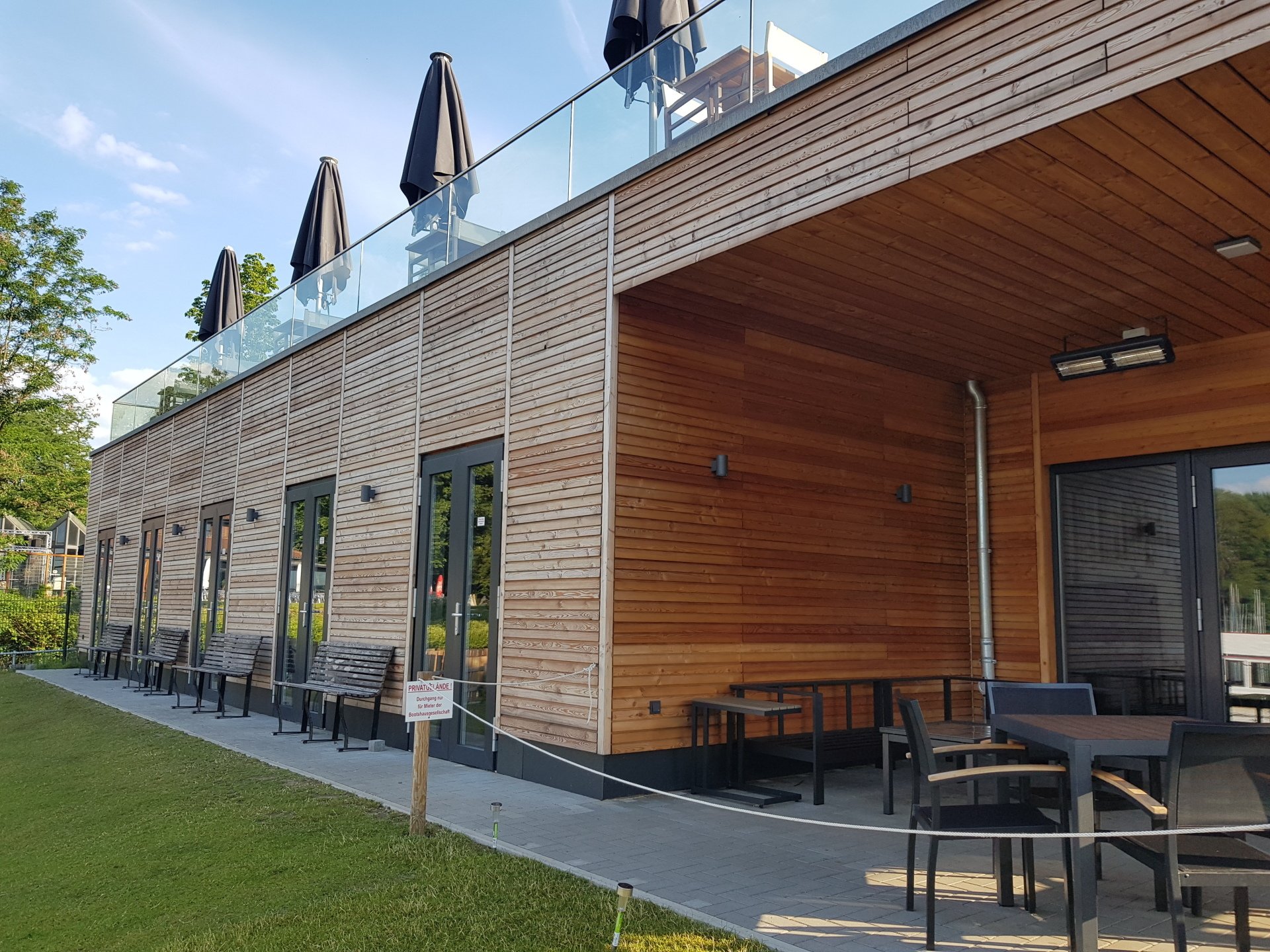 Fassaden, Schiefer, Holz, Metalle