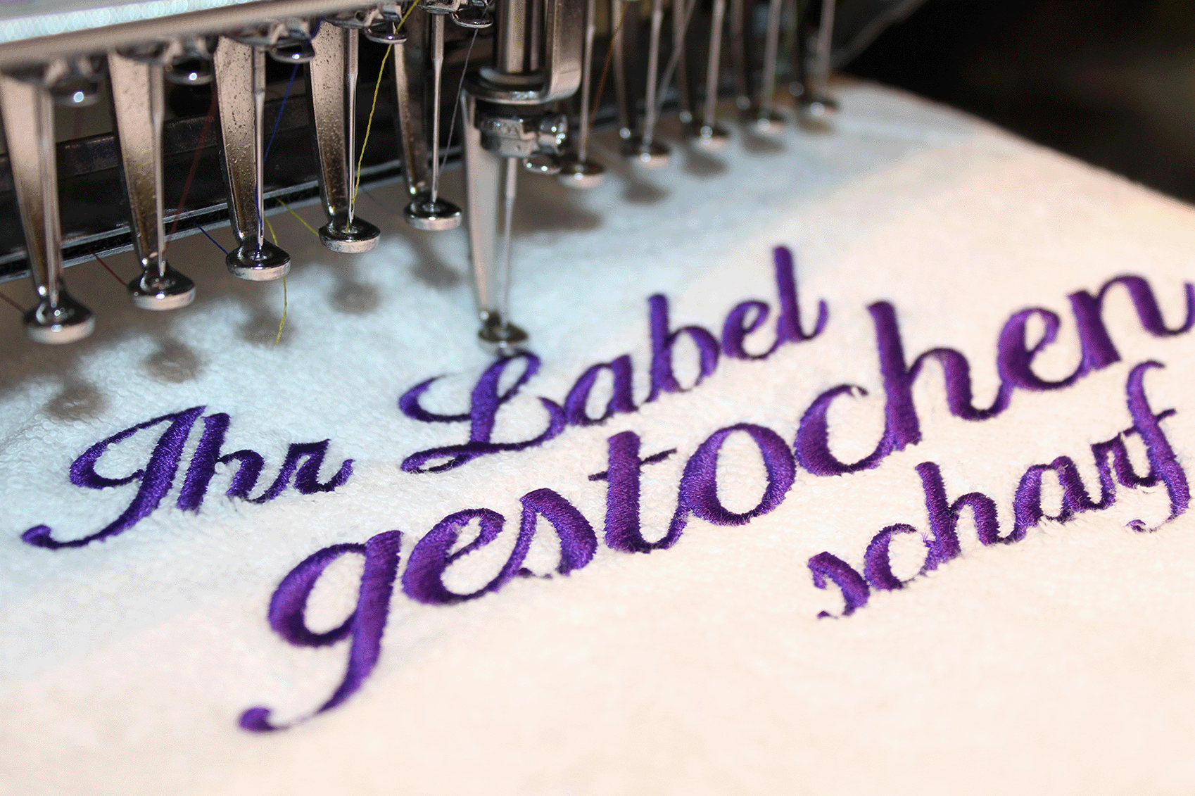 Textilveredelung Langhuber Werbetechnik, Textilveredelung, Stickerei, Flockdruck, Textilien, Siebdruck