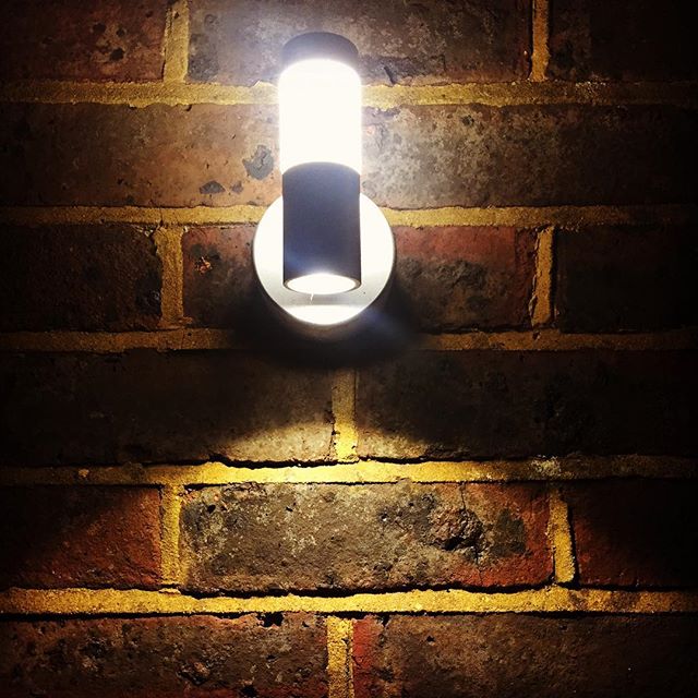 Outdoor Lighting Installer