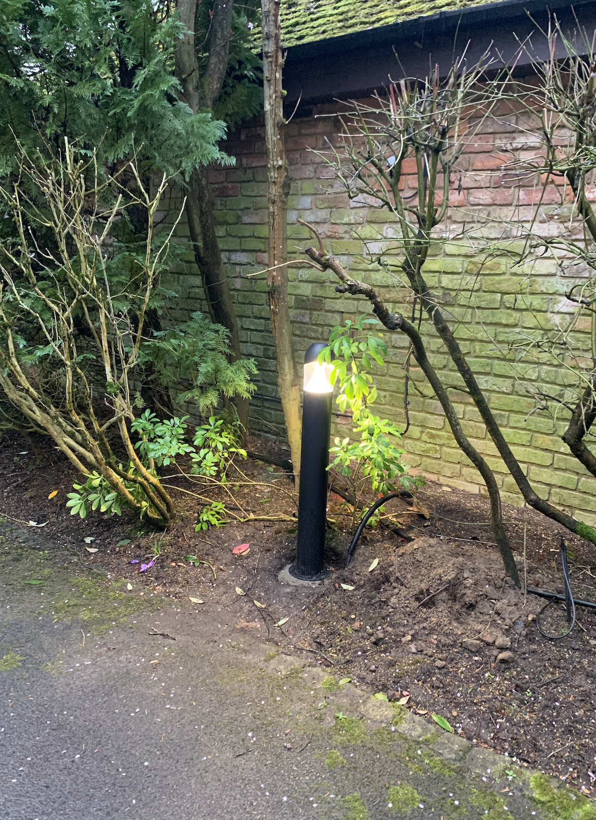 BOLLARD LIGHTING