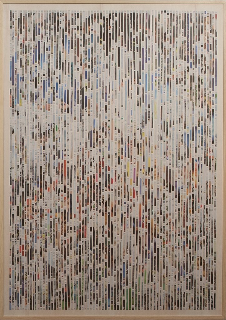 „die/die/die“ – hochformatige Collage aus dicht geschichteten „die“-Streifen.