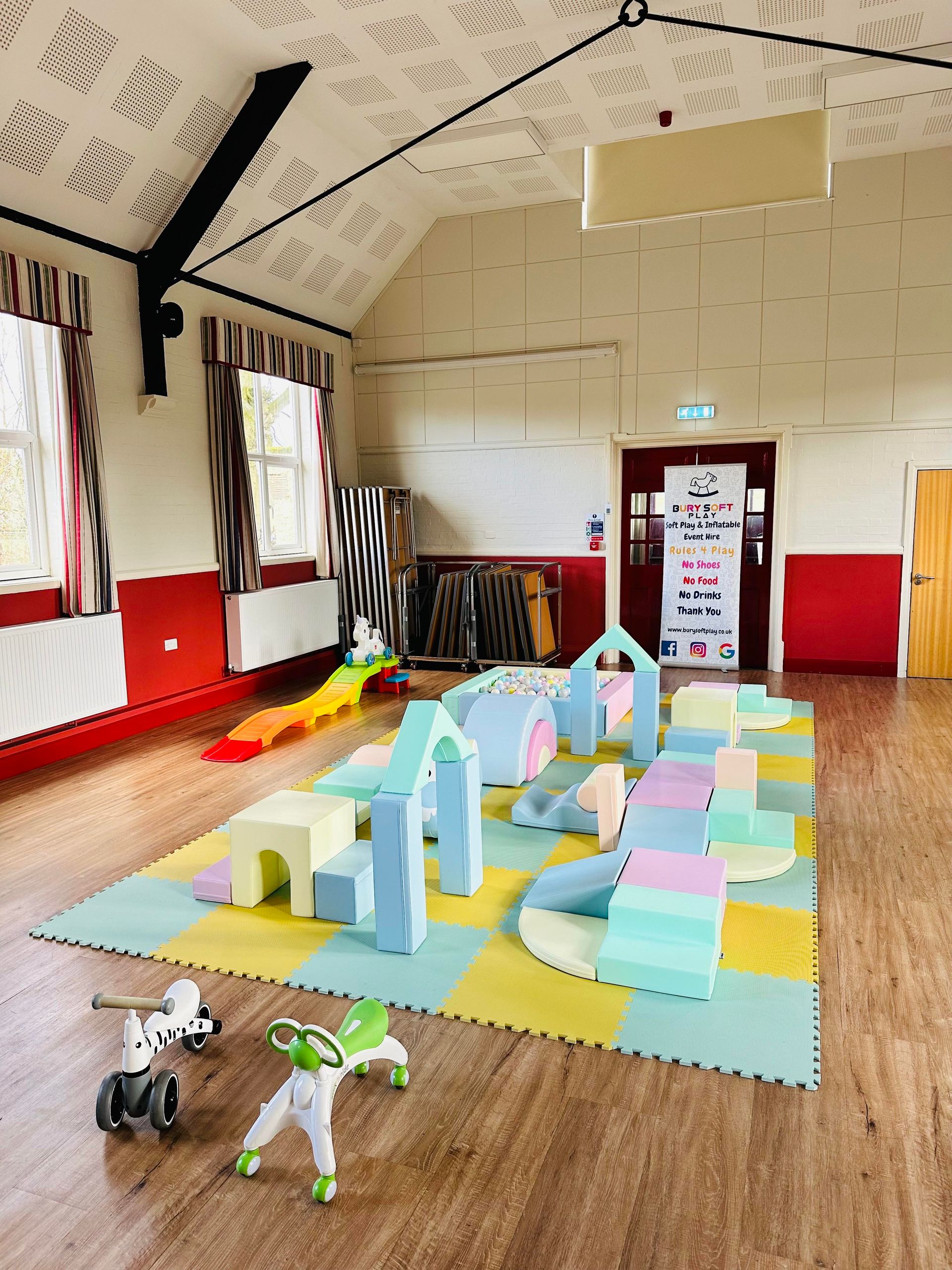 birthday party hire Bury St Edmunds, Thurston, soft play, inflatables