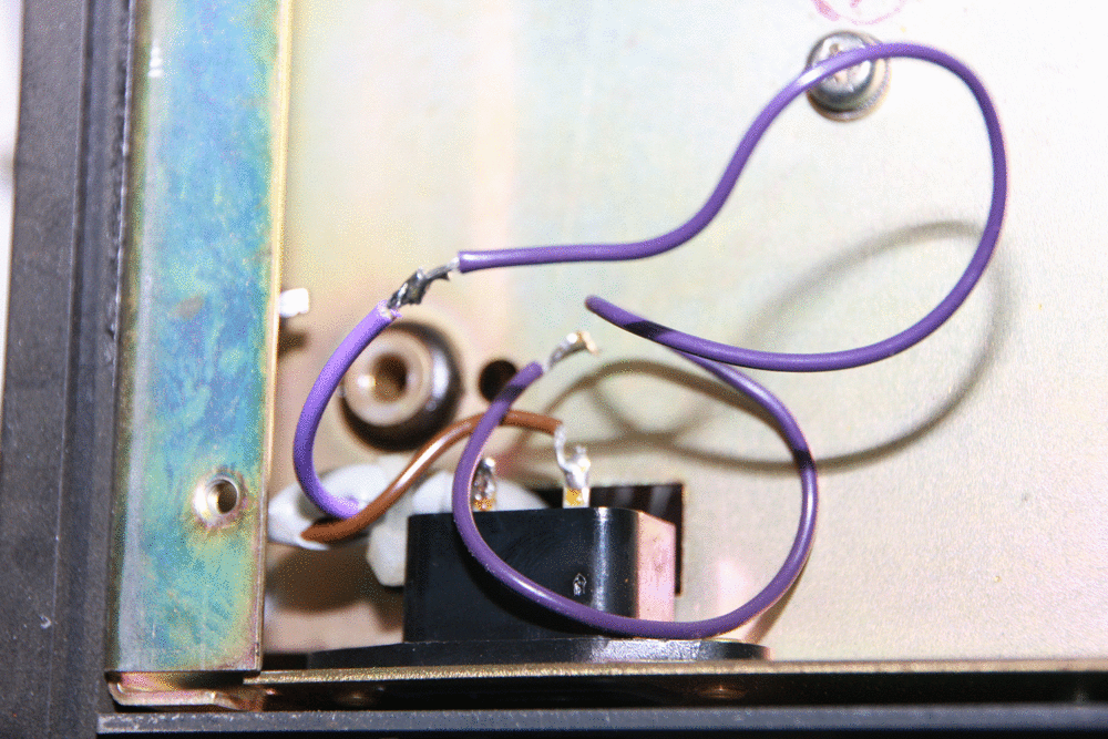 Revox B750 mains plug. Special care should be taken here, Premium-Hifi Revox B750 mains plug. Special care should be taken here, Premium-Hifi