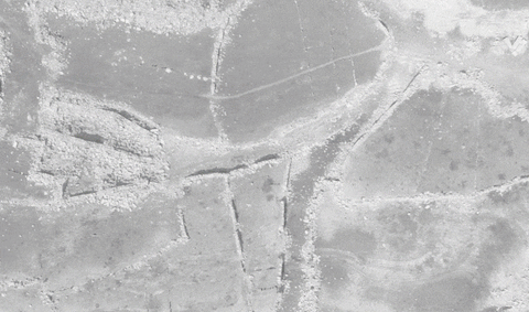 Producción de mapas 2D sofisticados y modelos de elevación digitales 3D que le permiten completar los vacíos de imágenes que deja el mapeo satelital con la actualización de datos. Los mapas ortomosaicos se crean con una gran cantidad de fotos superpuestas que cubren un área definida. Después de capturar imágenes aéreas precisas, usamos software para unir las fotos en ortomosaicos georrectificados.