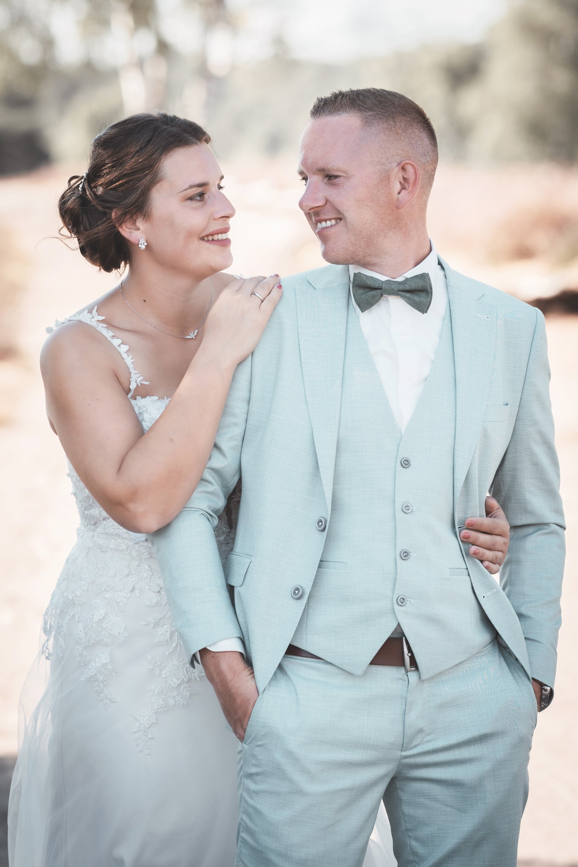 Rebecca & Steffen- Händereichen beim Trauversprechen