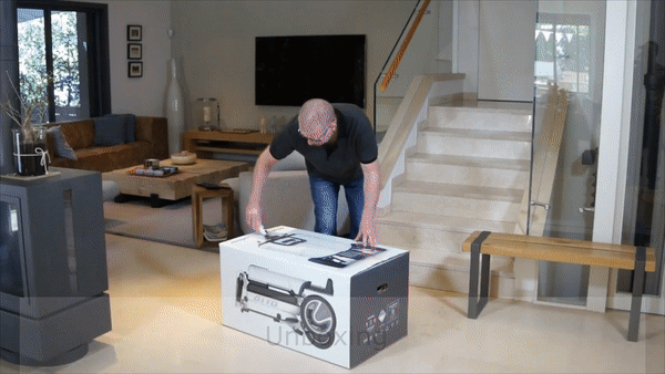 Déballage carton du scooter ATTO SPORT pliage électrique pour mobilité réduite, batterie lithium