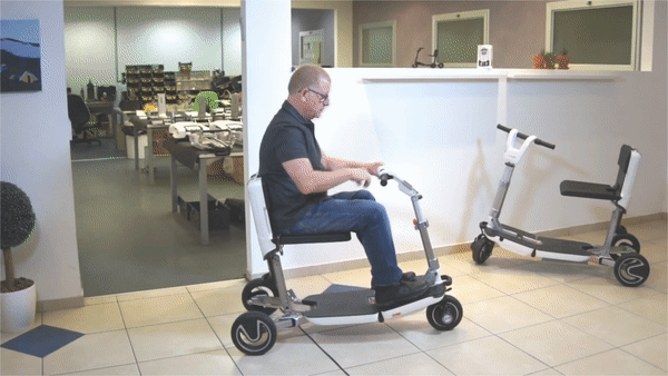 La fermeture du Scooter électrique pliable 4 roues ATTO