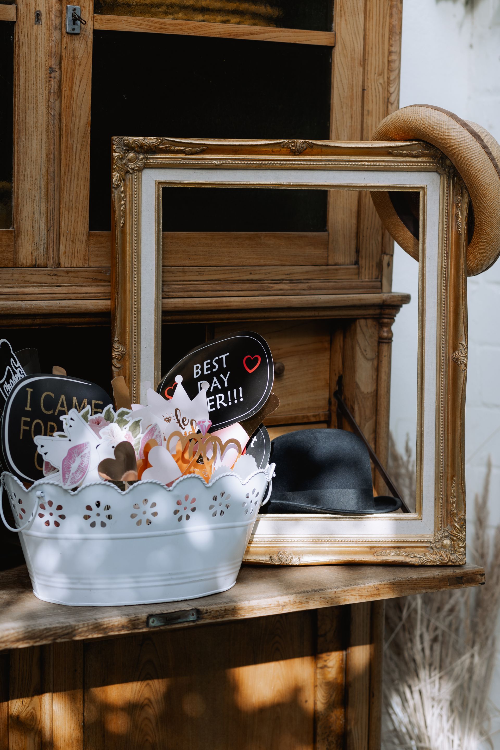 Lustige Utensilien für die Fotobox auf der Hochzeit