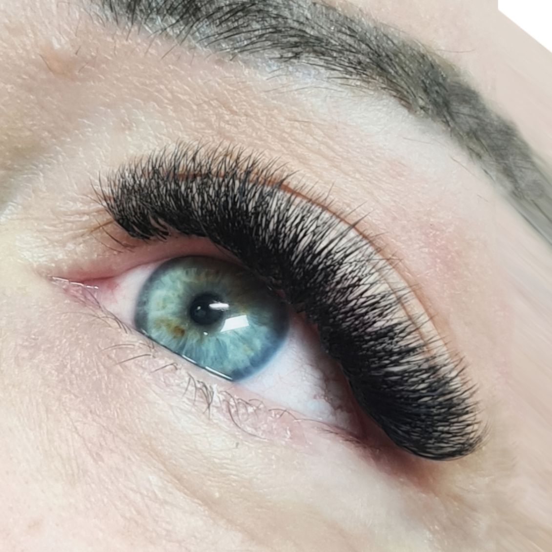 Wimpernstyling Angebote in Bremen - Wimpernverlängerung, Lash Lifting, Wimpern färben