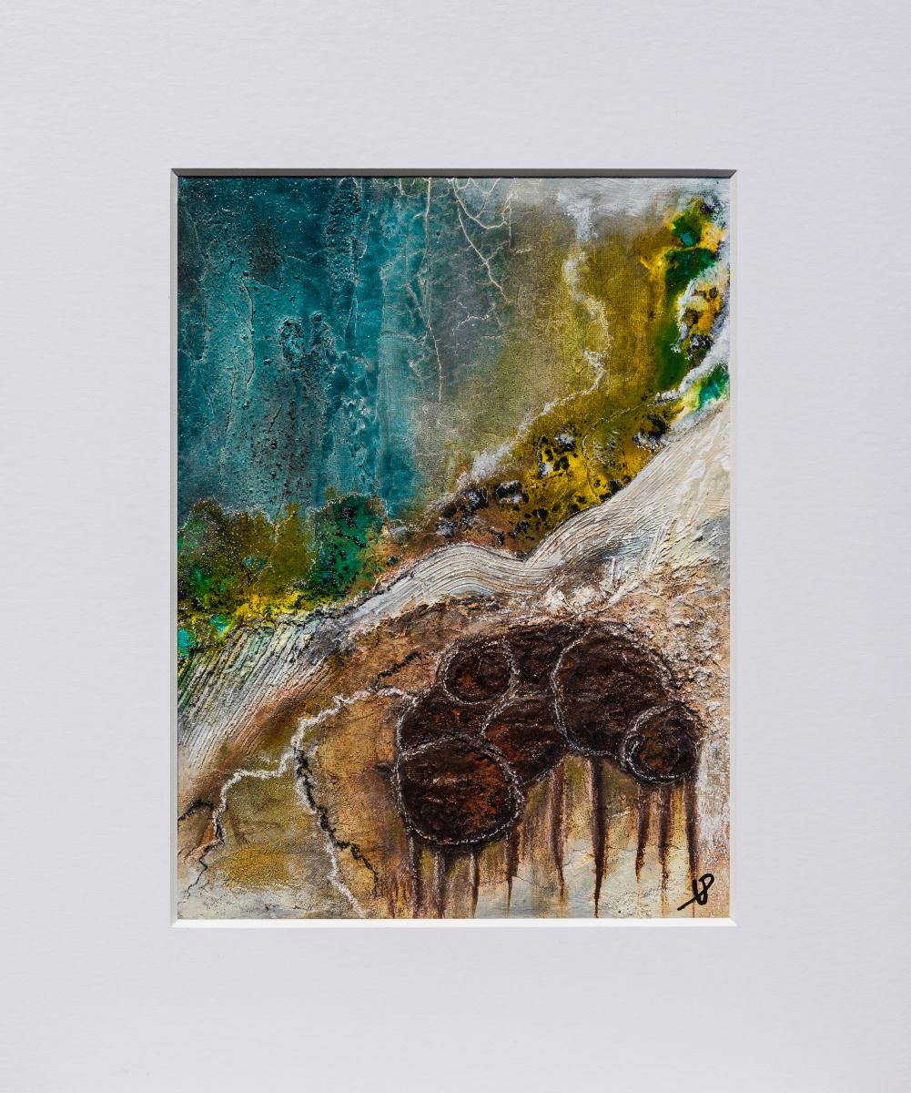 La cascade et les arbres rouillés